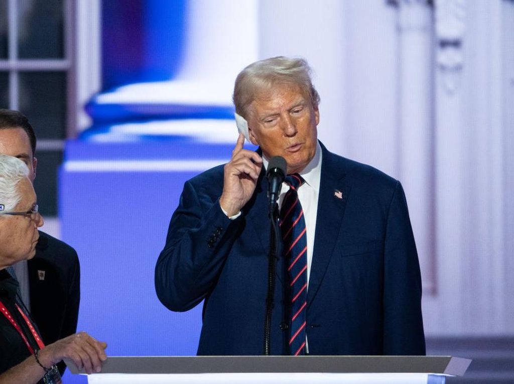 Komentar Keras Trump Minta Iran Dilenyapkan Jika Dirinya Dibunuh